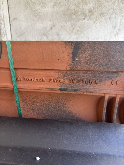 Tigla ceramica Tondach Twiston 9 (Twist)antracit, 30 x 50 cm