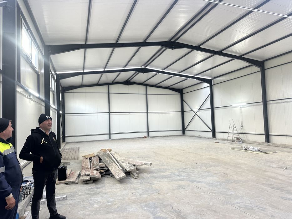 Vand/Schimb Structura/Hala metalica data la cheie cu panou sandwich