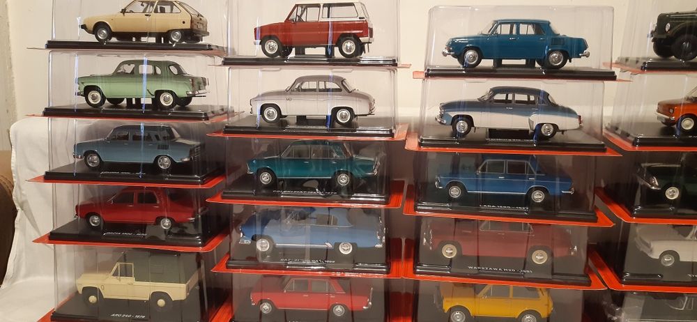 Automobile de neuitat ,machete din metal scara 1:24