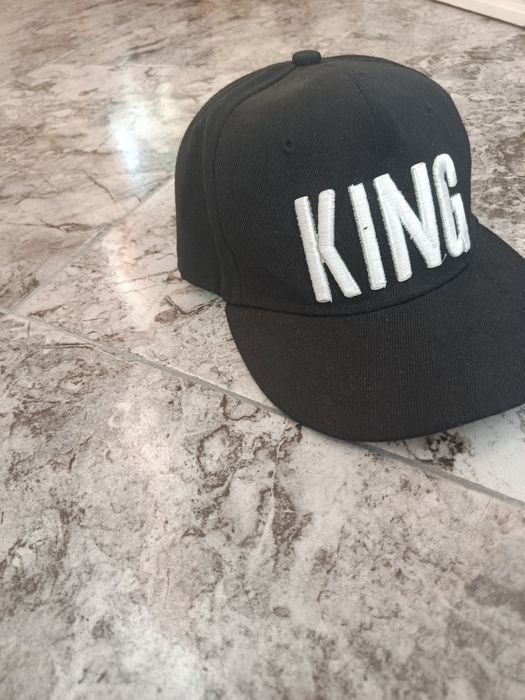 Șapcă cu tema king