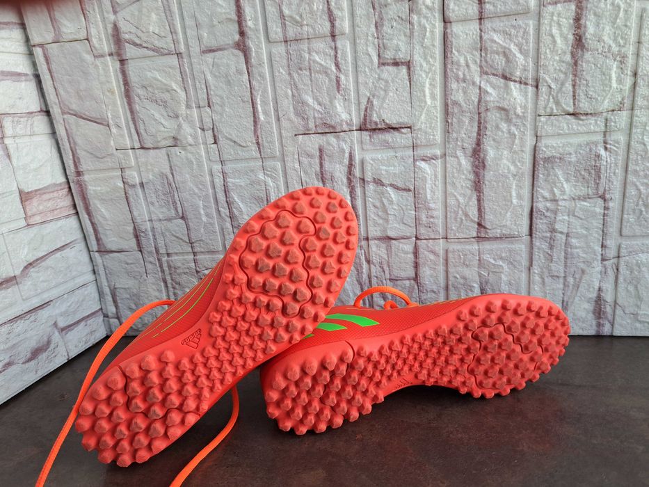 стоножки за момче,кецове,футболни обувки,Adidas,ном39,5,адидас,мъжки