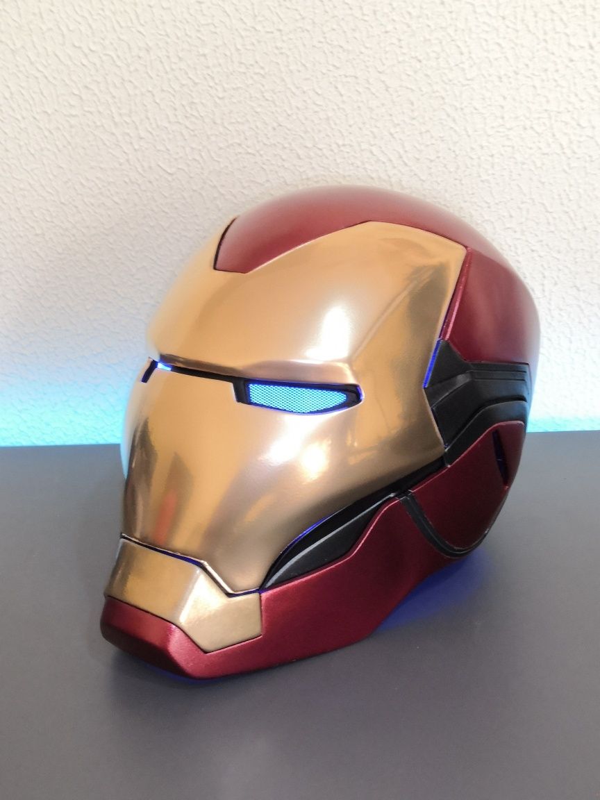 Casca lui Iron Man