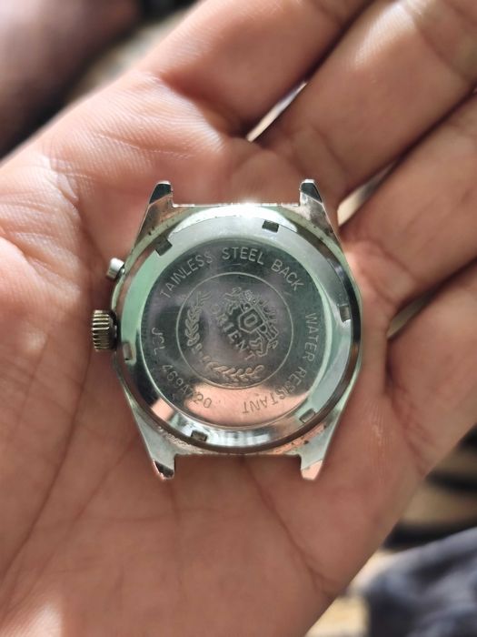 Часовник ориент във добро състояние