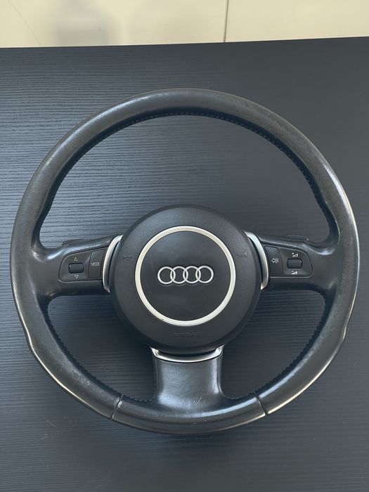 Волан за Audi A8 с airbag
