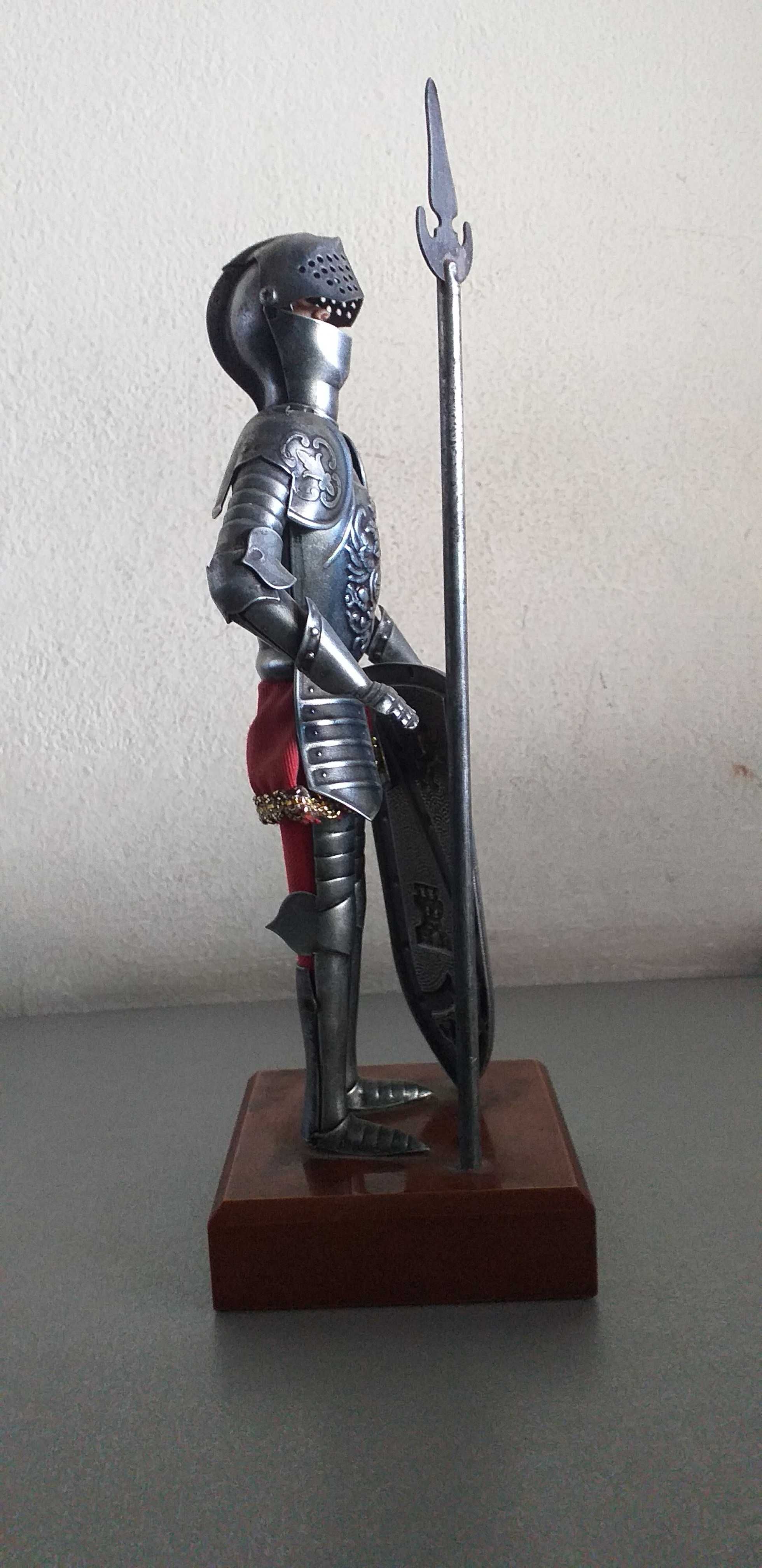 Statuetă cavaler tetuon