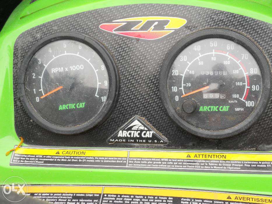 Vand/schimb Snowmobil ARCTIC CAT ZR 650
