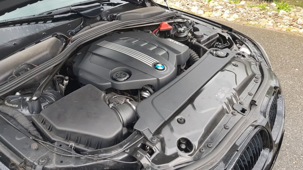 Dezmembrez Bmw seria 5 e60 2.0d euro 5