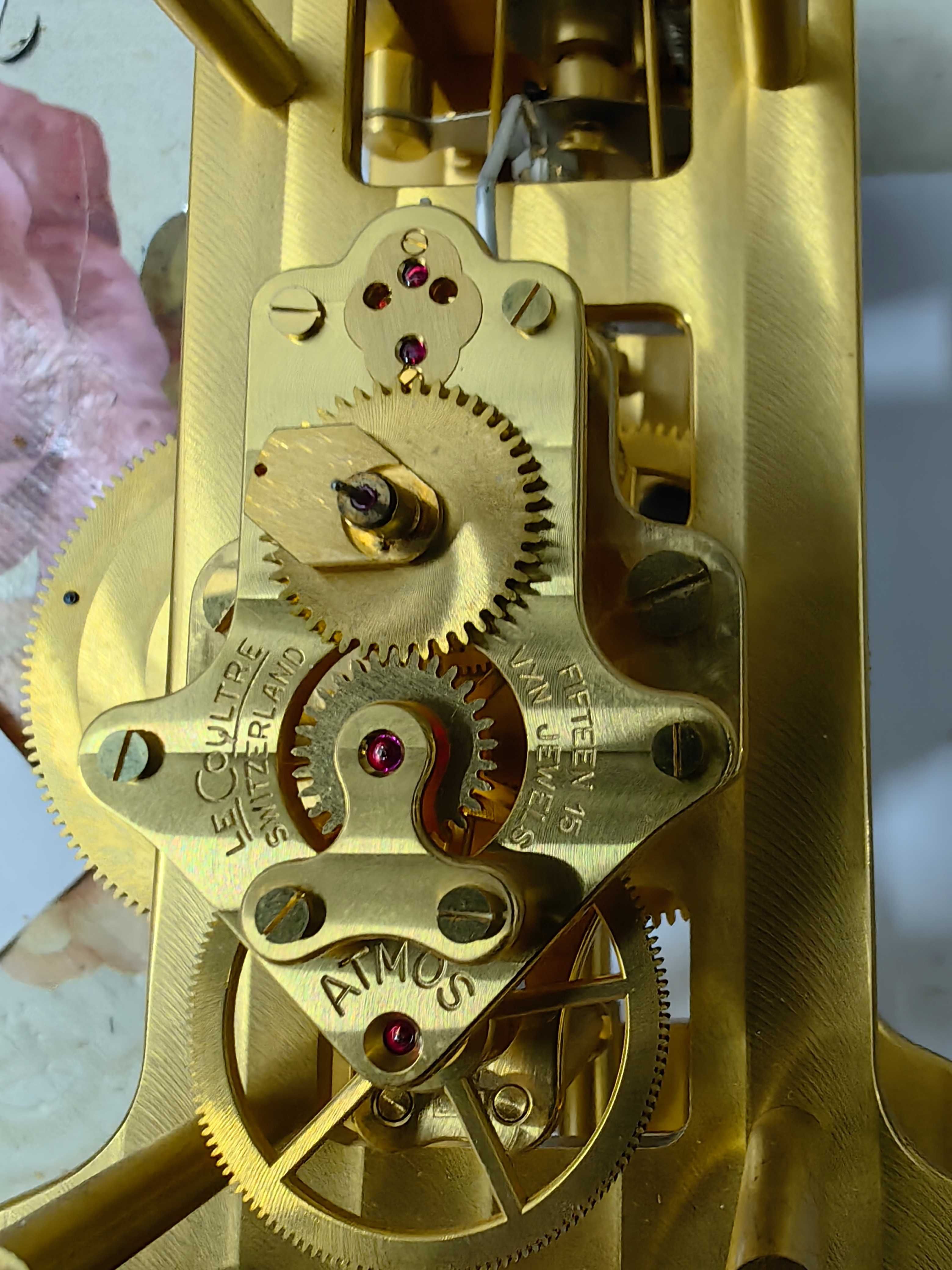 ceas de perete,semineu,elvetian,perpetuum,ATMOS