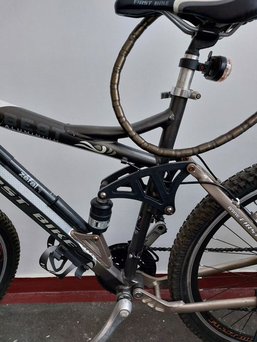 Bicicletă First Bike