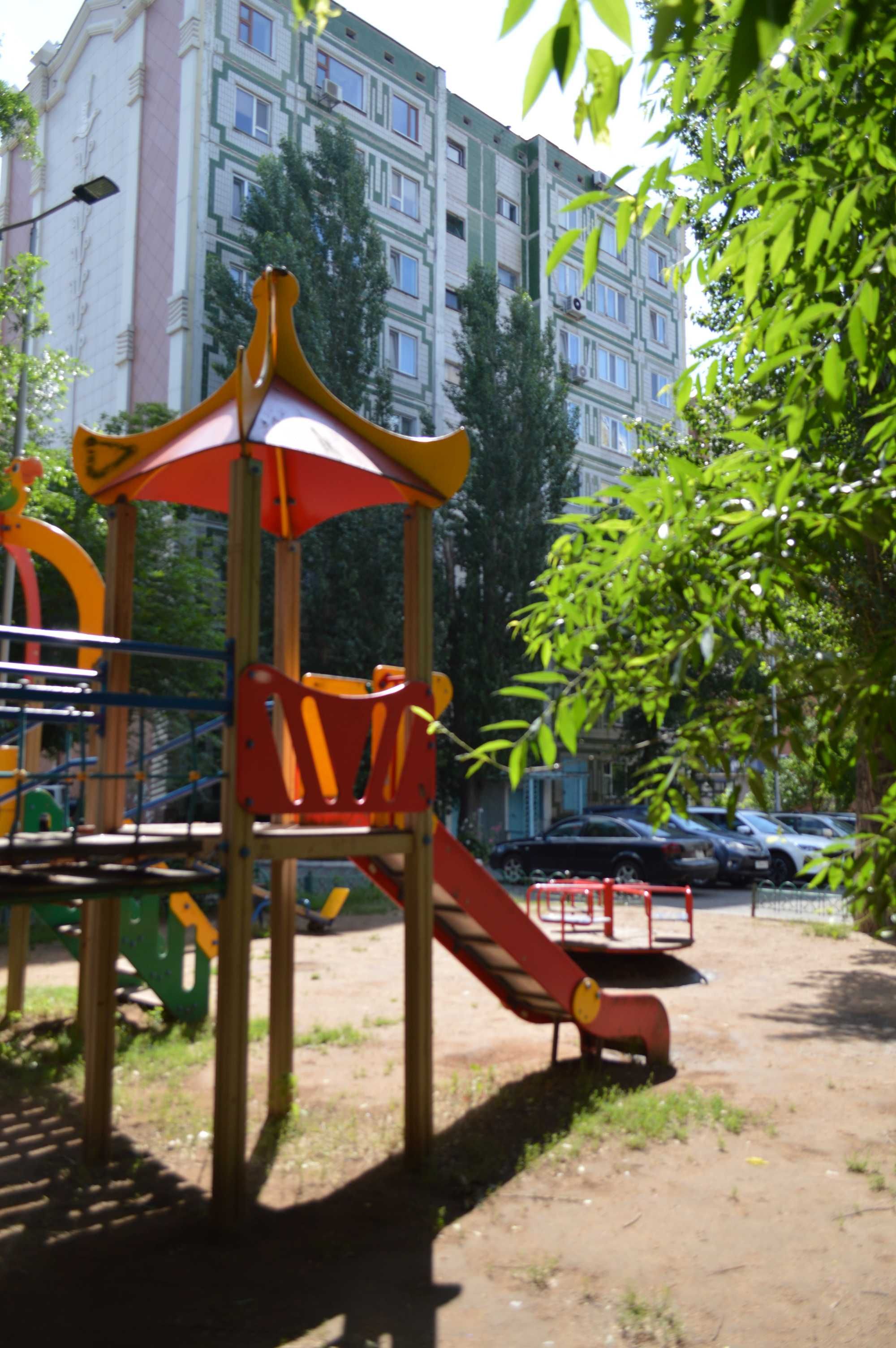 ПродаетсЯ Трешка на Республике
