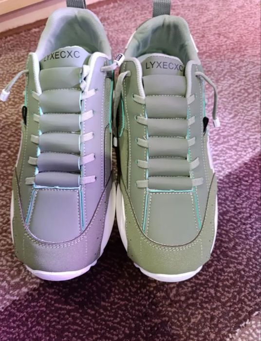 Кроссовки мужские 42-43