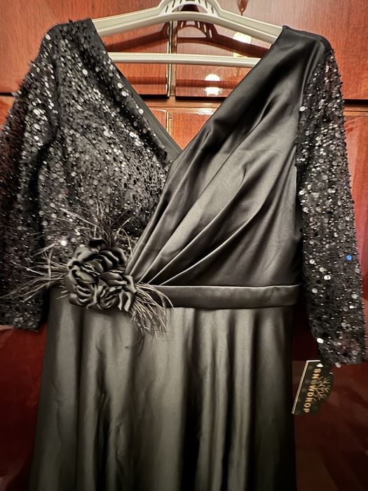 Rochie Ocazie Neagră cu Paiete si Floare, Noua cu etichetă