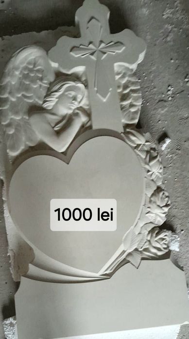 Monumente funerare /crucii