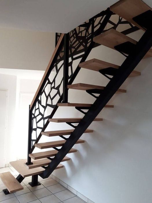 Scări interioare sau exterioare