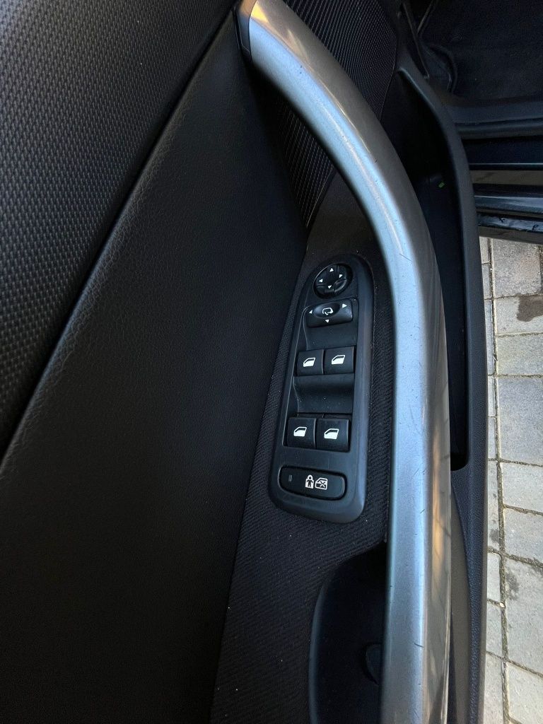 Peugeot 308sw 2011