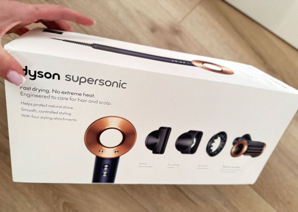Новый Выпрямитель Фен Стайлер Dyson Supersonic с Насадками