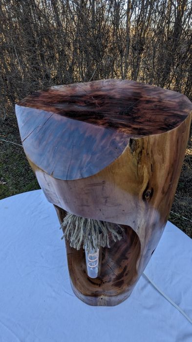 Veioze handmade din lemn masiv