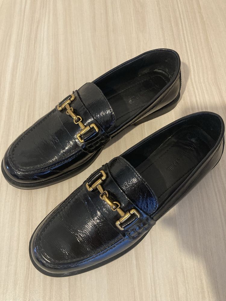 Massimo Dutti  обувки от естествен лак