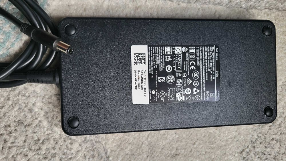 DELL Incarcator 240W  19.5V-12.3A  fuctional