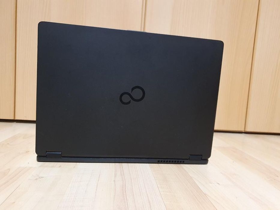 Fujitsu lifebook U748 Ultrabook