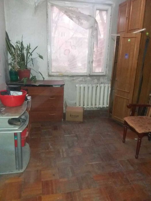 Срочно продаётся 4 комнатная квартира в 4 квартале СУПЕР локация