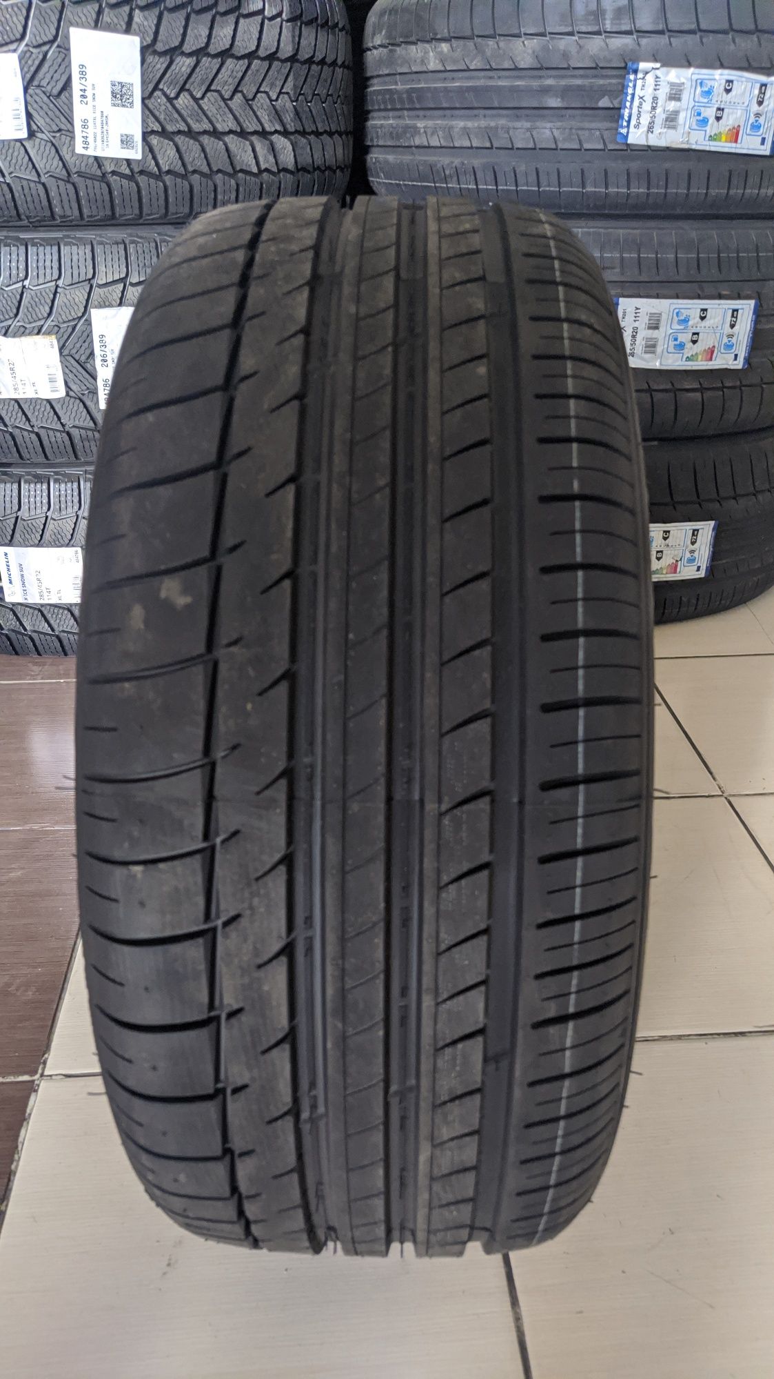 225/45R17 Triangle