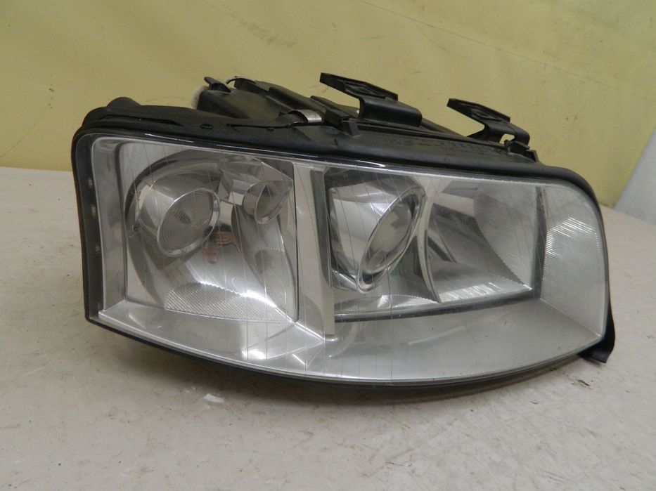 Far dreapta Audi A6 C5 facelift, 2001, 2002, 2003, 2004.