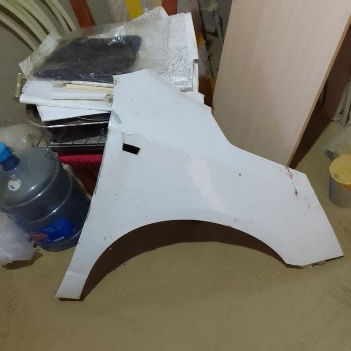 Шевролет Кобальт кузовные запчасти крило передние и капот