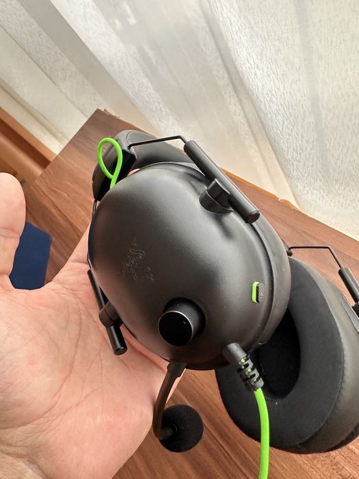 Vand urgent gaming casti Razer noi