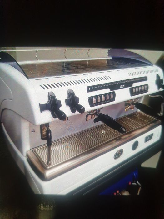 Продам кофемашину профессиональную