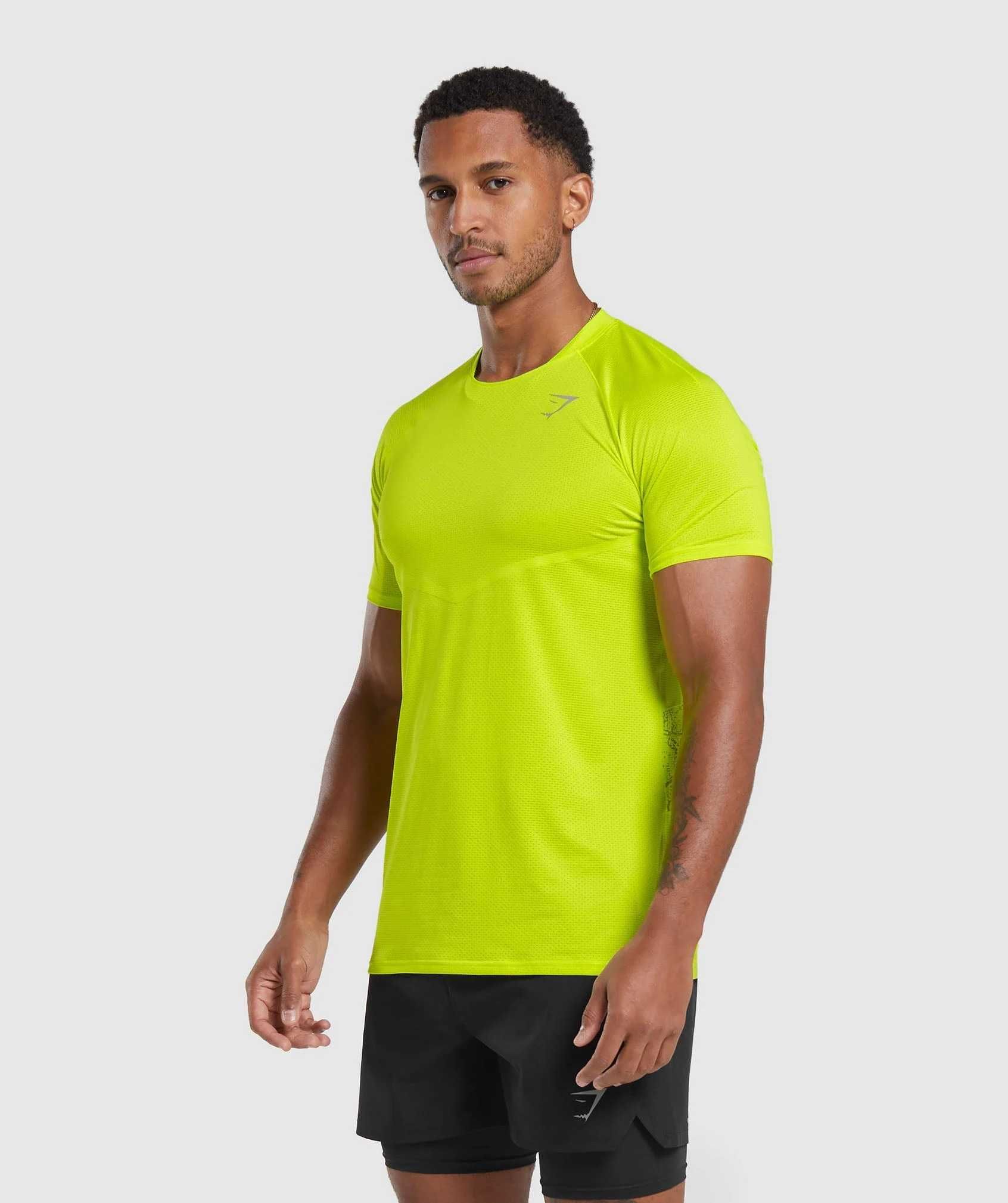 Gymshark Fluo Speed мъжка електрикова тениска размер М
