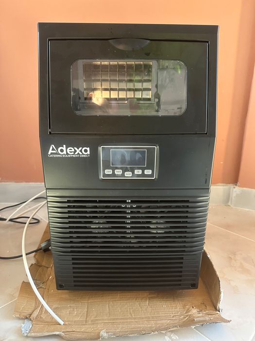 Професионален ледогенератор 30кг / 24ч