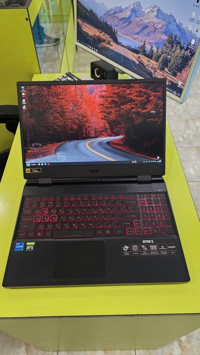 Ноутбук Aser nitro Core i5