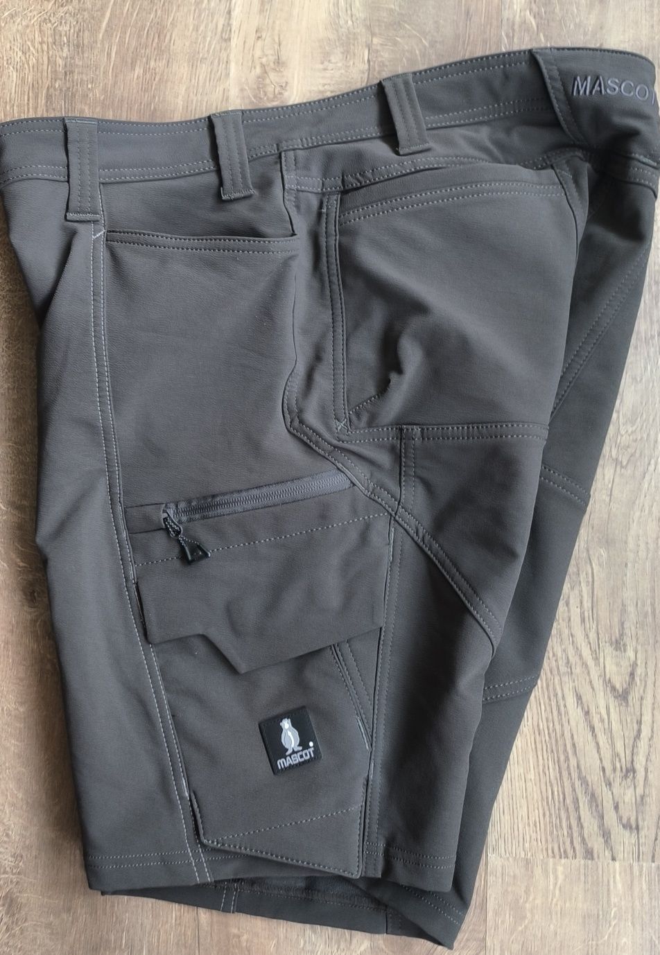 Mascot Stretch 54/XL
