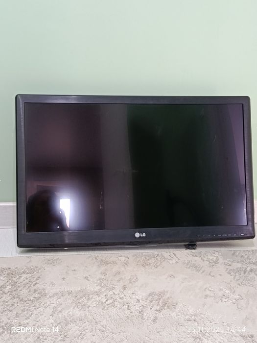 Телевизор,LG диагональ 80см