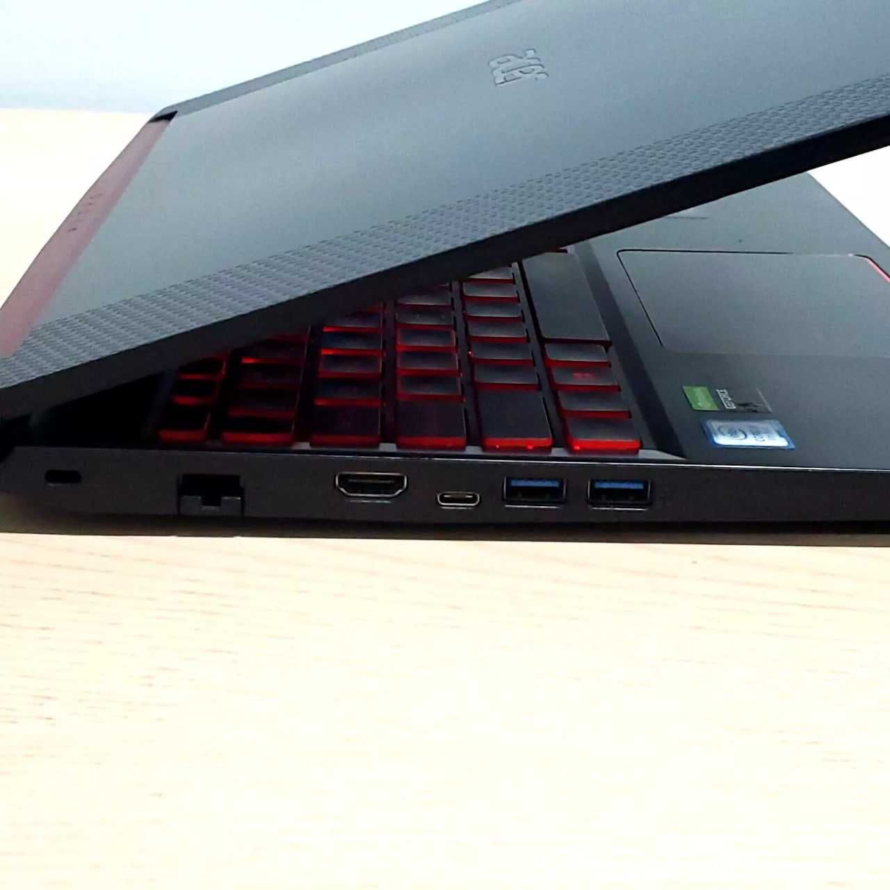 Игровой ноутбук Acer Nitro 5 |i5-9th|GTX1050|32GB|512GB SSD