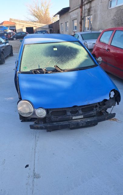 Far dreapta Volkswagen VW Polo a 4-a generatie 9N