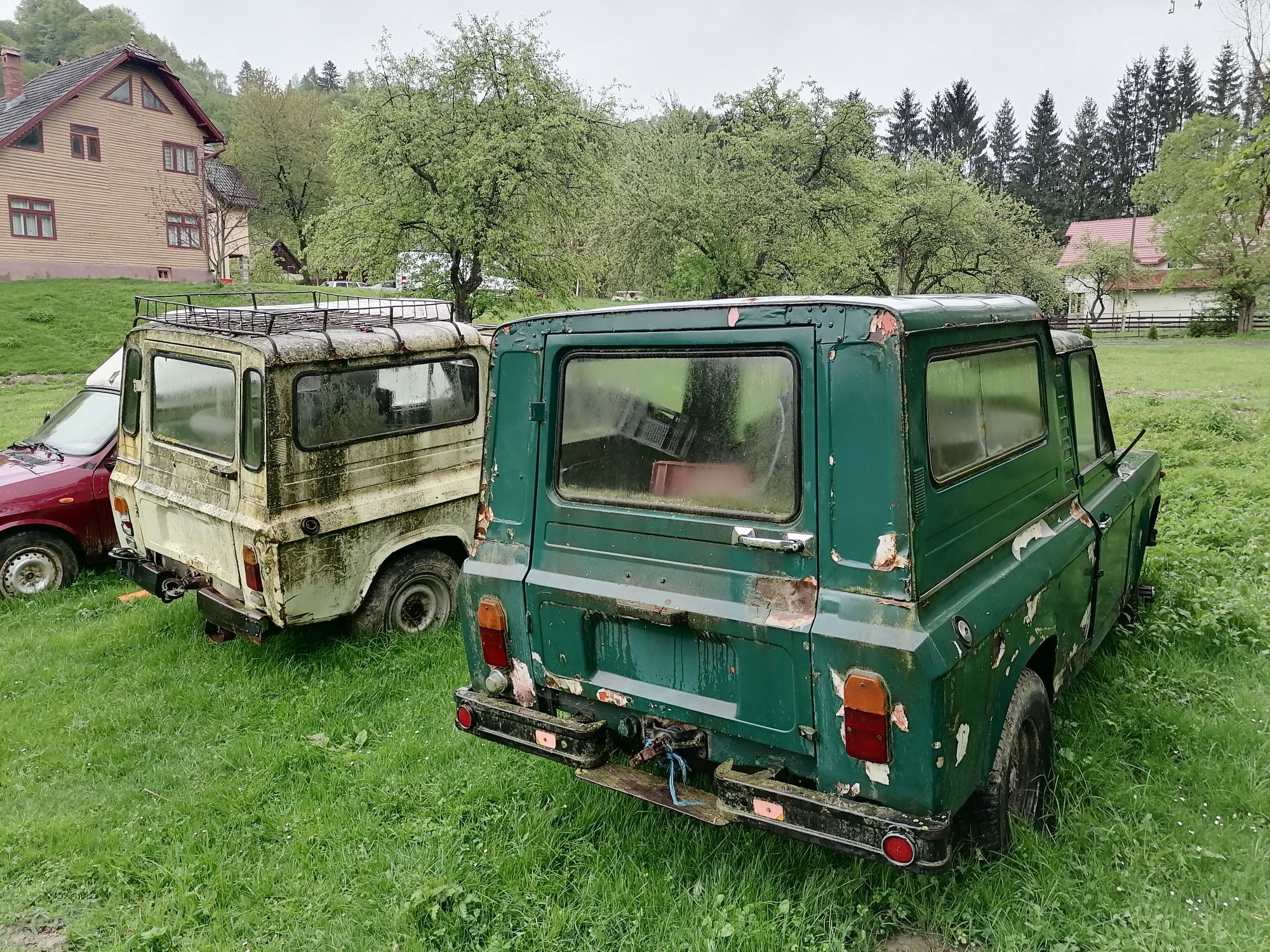 Vând sau dezmembrez aro