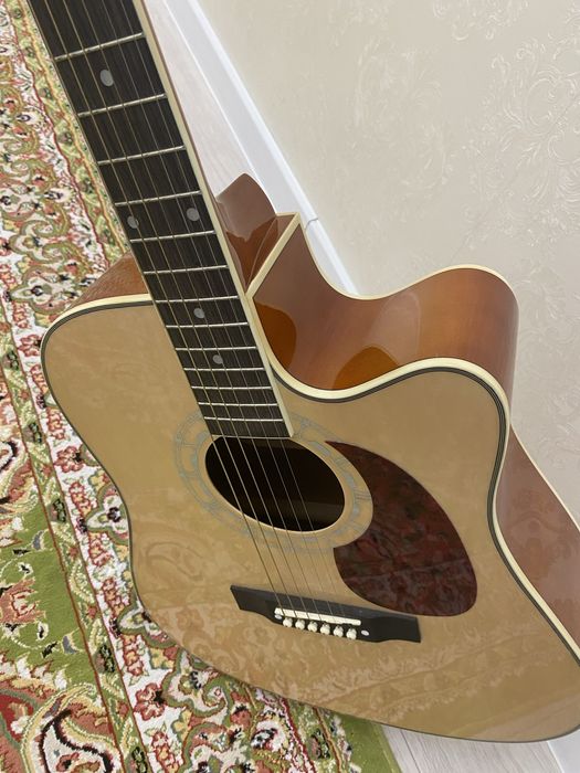 Гитара Срочно сатылады (Продается)