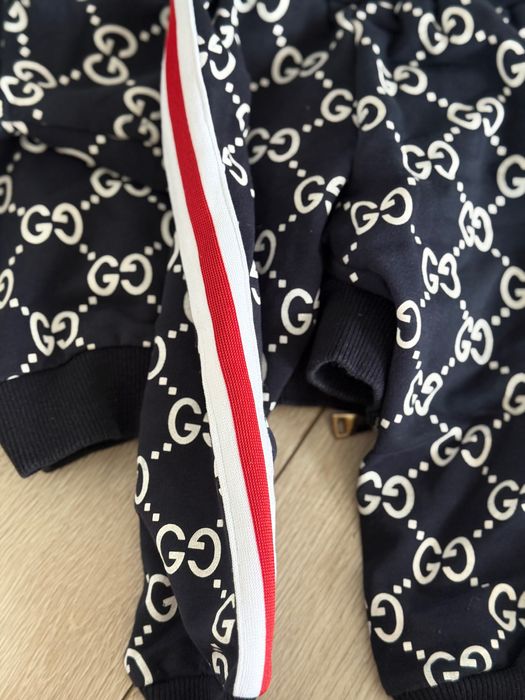 Gucci запазен екип еластичен