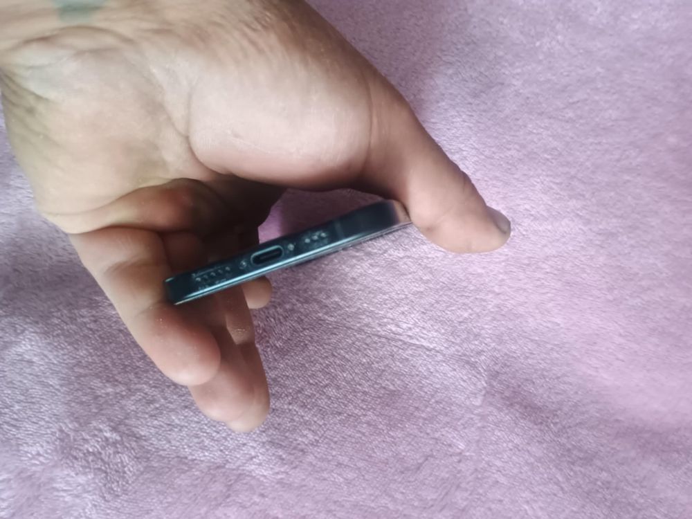 Iphone 15 с гаранция 1 година