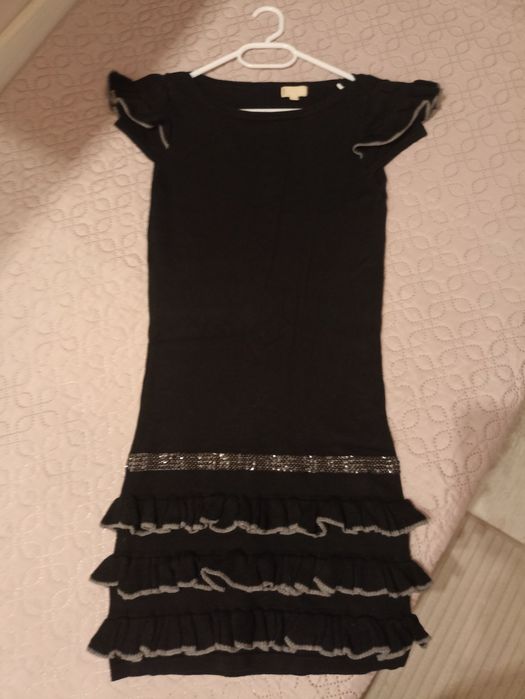 Разноцветни рокли за различни поводи