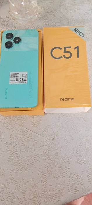 Продам телефон Realme C51