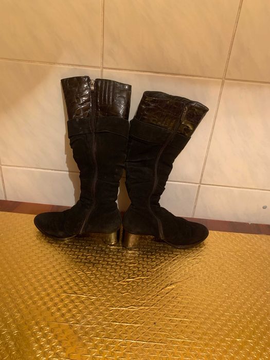 Продам сапоги-ботфорты жен. из замши черного цвета (сделано в Италии)