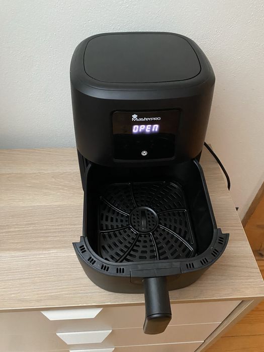 Friteuza cu aer cald