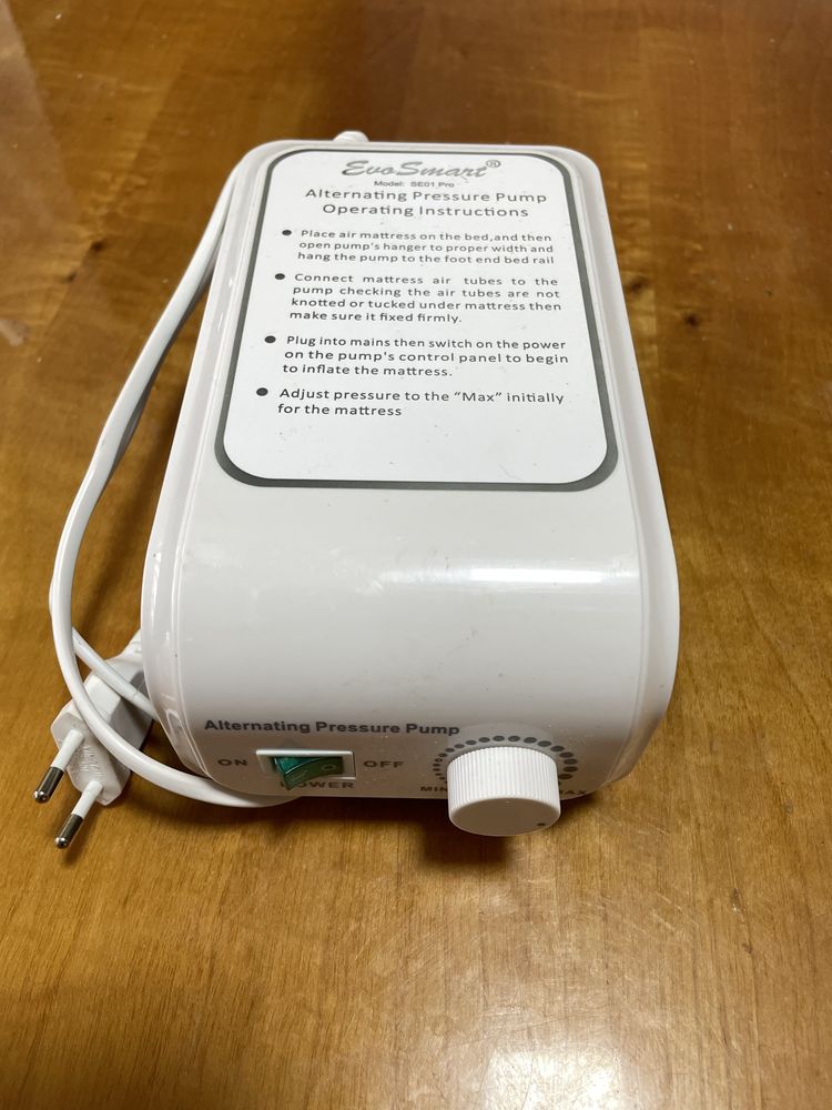 Pat medical electric cu saltea antiescare