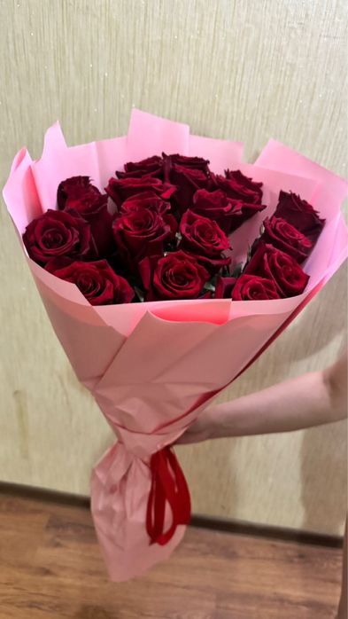 Голандские метровые розы