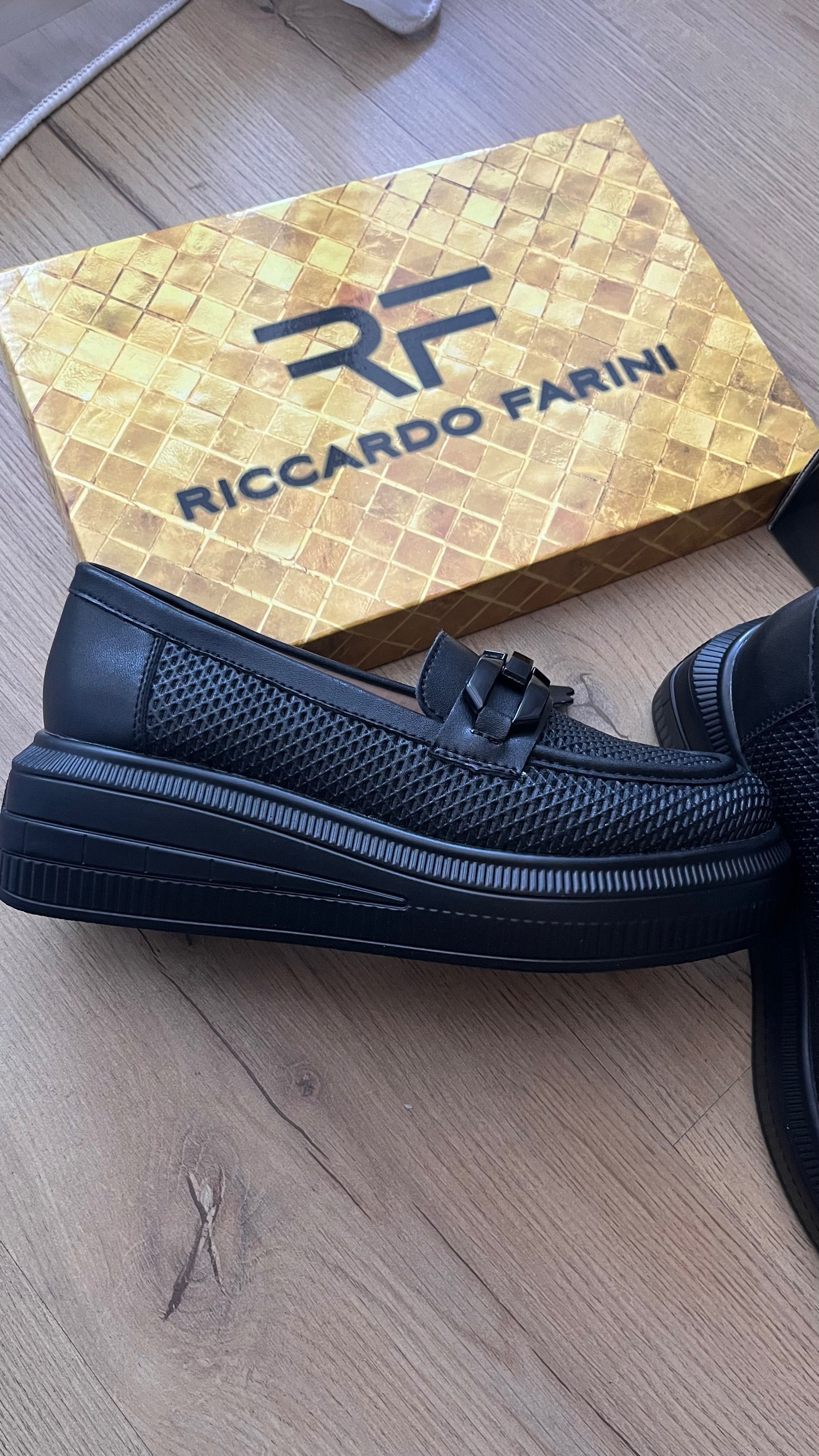 Дамски обувки Riccardo Farini