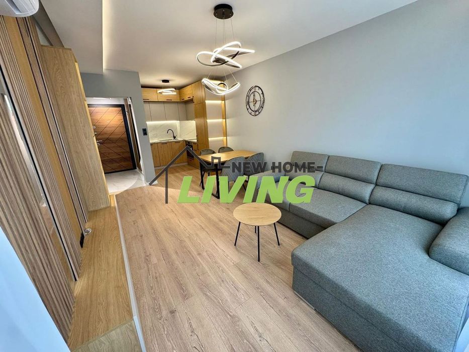 Продава се Двустаен апартамент в Пловдив, Остромила - 60 кв.м за 2250 €/кв.м - Снимка #1