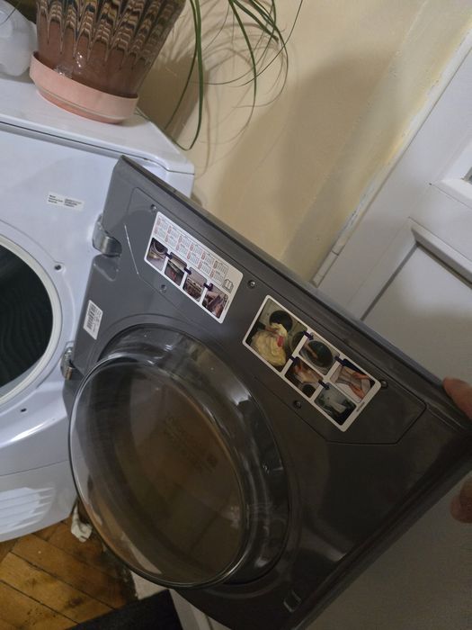 Сушилня ARISTON Hotpoint Aqualtis 9kg